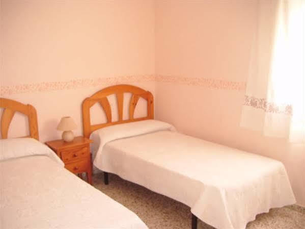 Hostal Villa Mercedes Чипиона Экстерьер фото