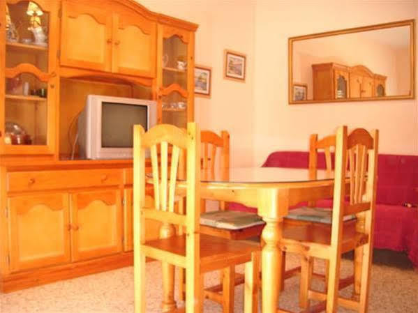 Hostal Villa Mercedes Чипиона Экстерьер фото