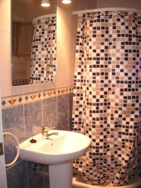 Hostal Villa Mercedes Чипиона Экстерьер фото