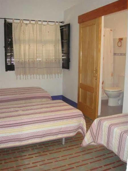 Hostal Villa Mercedes Чипиона Экстерьер фото