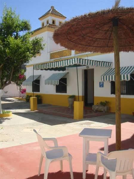 Hostal Villa Mercedes Чипиона Экстерьер фото