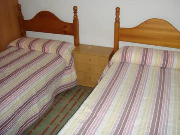 Hostal Villa Mercedes Чипиона Экстерьер фото